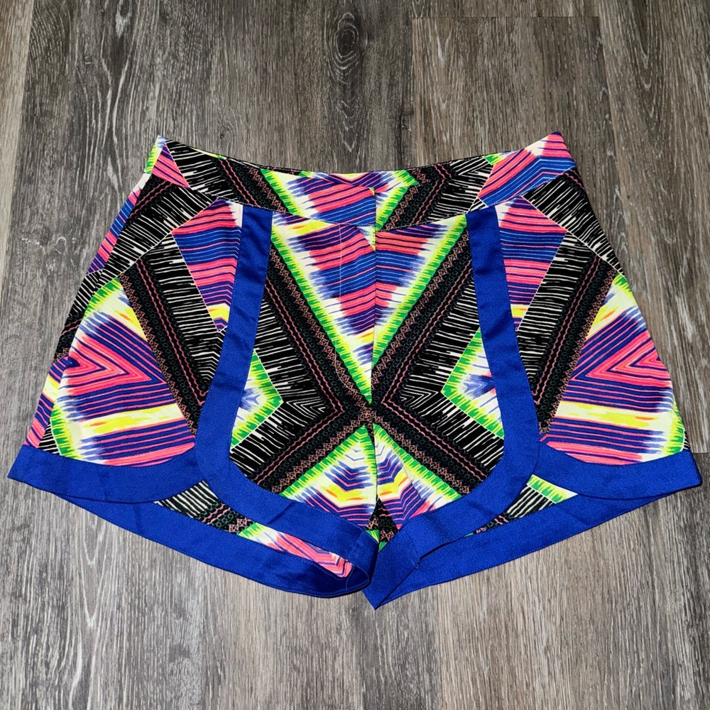 Bebe Vintage Y2K Colorful Tribal Print Shorts - Size S
